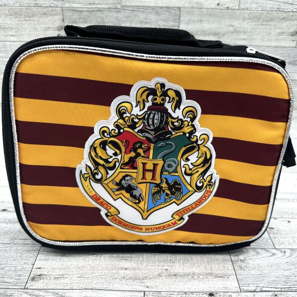 Harry Potter Hogwarts Castle Crest Lunch Box